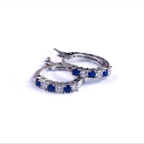 New 925 Silver Dainty  Fashion Sapphire Earrings - Picture 3 of 5